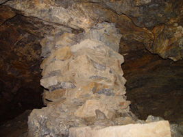 Mina El Centenillo, Altos del Humo, Sierra del Chaparral, Albuñuelas, Granada.  